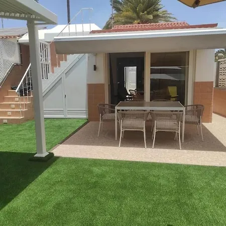 Holiday home Flor Del Arcoiris